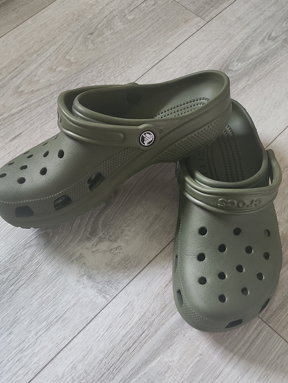 Olive CROCS